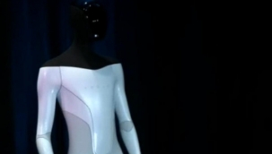 Tesla'dan insansı robot