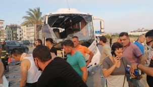 Tur otobüsü takla attı: 3 ölü, 5 yaralı