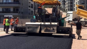 Yollar sıcak asfaltla kaplanıyor