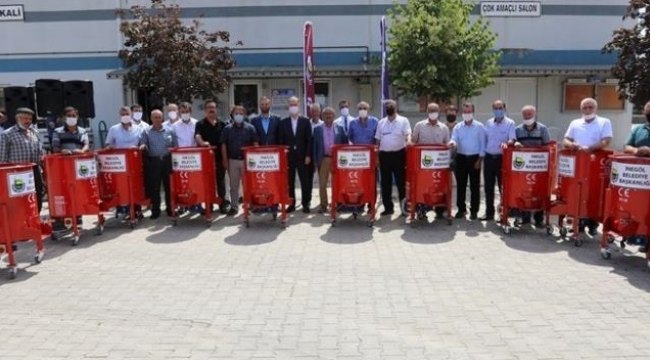 14 kırsal mahalleye ceviz soyma makinesi verildi