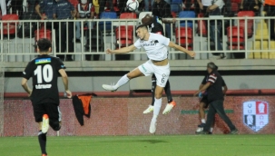 Altay, Beşiktaş'ı devirip liderliğe yükseldi!