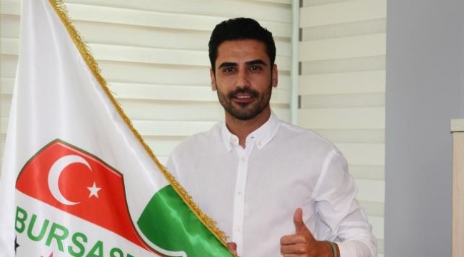 Bursaspor'da Ozan Sol'un sözleşmesi karşılıklı olarak feshedildi