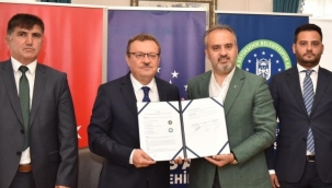 Büyükşehir tesisleri sporcu üniversitelilere ücretsiz