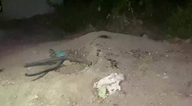 Evi kontrole giden enişte ve yeğenini hırsızlar bıçakladı