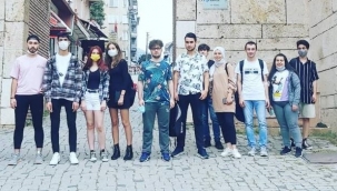 Gençler Bursa’yı adımladı