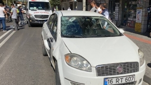 Karşıya geçmeye çalışan kadına otomobil çarptı : 1 ağır yaralı