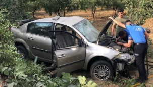Kontrolden çıkan otomobil tarlaya uçtu