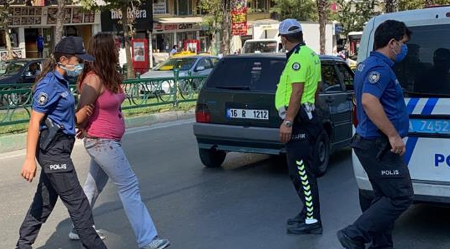 Market çalışanlarına bıçaklı tehdit