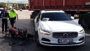 Otomobil ile motosiklet çarpıştı 1 kişi yaralandı