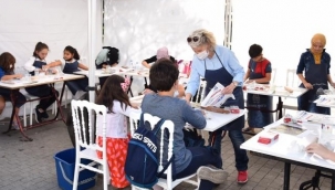 Sanata hayat veren eller festivali