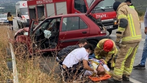Tır ile otomobil çarpıştı: 2 yaralı
