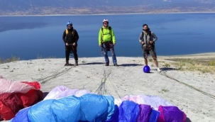 Yamaç paraşütünde dostum farkı