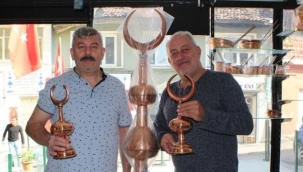 130 yıldır alem yapıyorlar