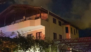 3 katlı evin teras katında korkutan yangın!
