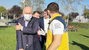 Belediye başkan yardımcısı ve daire müdürü kazada yaralandı