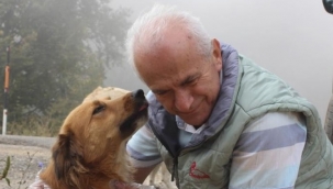 Beslediği yüzlerce kedi ve köpeğe veda etti