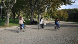Botanik Park'ta sonbaharla birlikte renkli görüntüler