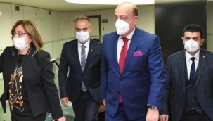 Bursa’nın ‘güvenli okul yolu’ projesine ödül