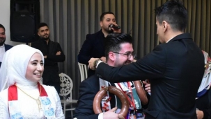 Damada takı yerine 2 kangal sucuk!