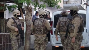 Silah tacirlerine şafak operasyonu: 6 kişi tutuklandı
