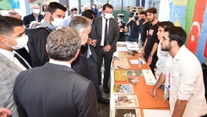 Üniversitelilere her alanda tam destek