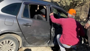 Bursa'da kazada can pazarı; 3 yaralı