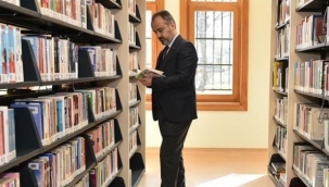 Çeşmesinden çorba akan kütüphane