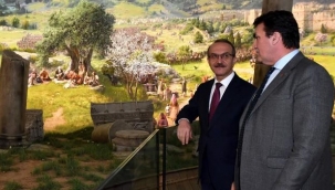 Dündar, Kocaeli Valisi Seddar Yavuz’u ağırladı