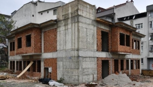 Elmasbahçeler hizmet binası yükseliyor