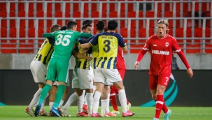 Fenerbahçe 3 puanı 3 golle aldı