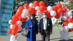 Geleceğin bilim adamları projelerini tanıttı
