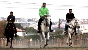 Rahvan atlar Cumhuriyet için koştu