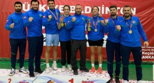 Badmintonda B.B.Belediyespor fırtınası