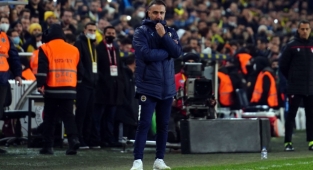 Fenerbahçe'de Vitor Pereira ile yollar ayrıldı