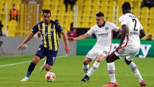Fenerbahçe E.Frankfurt ile berabere kaldı