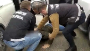 Film sahnelerini aratmayan uyuşturucu operasyonu