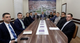 İşçi, memur ve sözleşmeli personeller için yeni sözleşmeler imzalandı