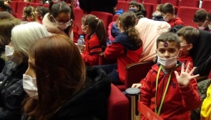Kukla ve gölge oyunları çocuklarla buluşuyor