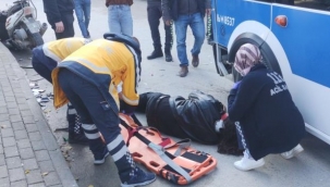 Motosikletli gençler ölümden döndü