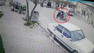 Mustafakemalpaşa'da kaza kameralara böyle yansıdı
