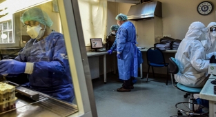 Son 24 saatte korona virüsten 133 kişi hayatını kaybetti