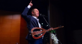 Türkü buluşmasının konuğu Sümer Ezgü