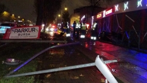 Yağmurla gelen kaza: 1 ölü, 1 yaralı