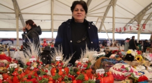 Yeni yıl hediyeleri El Sanatları Şenliği'nden