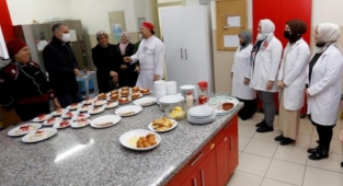Aşçılık kursiyerlerin misafiri Başkan Taban oldu