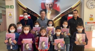 Başkan Kanar'dan öğrencilere karne hediyesi