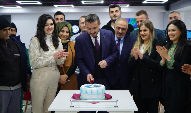 Başkan Tanır’dan sürpriz doğum günü