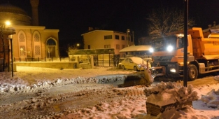 Bursa’da gece gündüz yollar açık