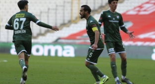 Bursaspor'da Emirhan Aydoğan’ın sözleşmesi feshedildi