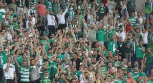 Bursaspor taraftarı yönetimi yeniden istifaya davet etti